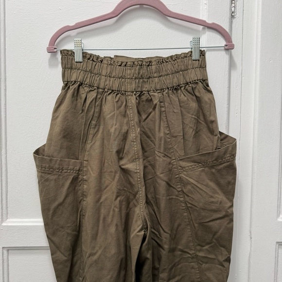 Free People Green Cargo Pants - Picture 8 of 9